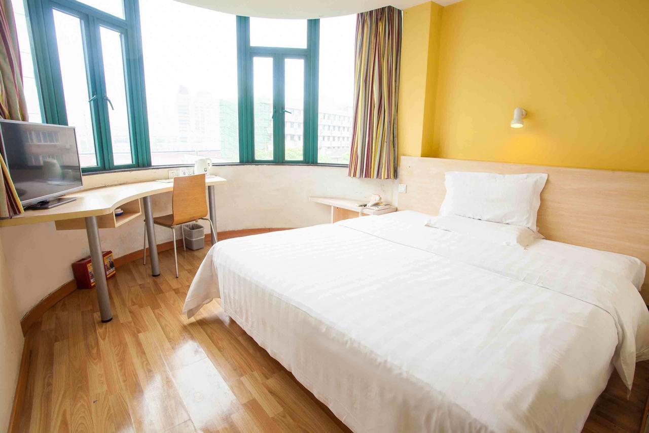7Days Inn Dongguan Conference & Exhibition Center Habitación foto
