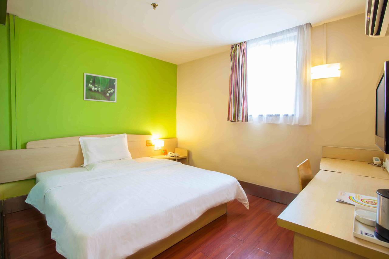 7Days Inn Dongguan Conference & Exhibition Center Habitación foto